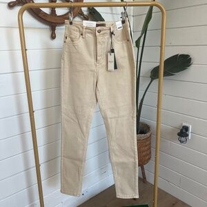 Judy Blue bone colored jeans - new with tags